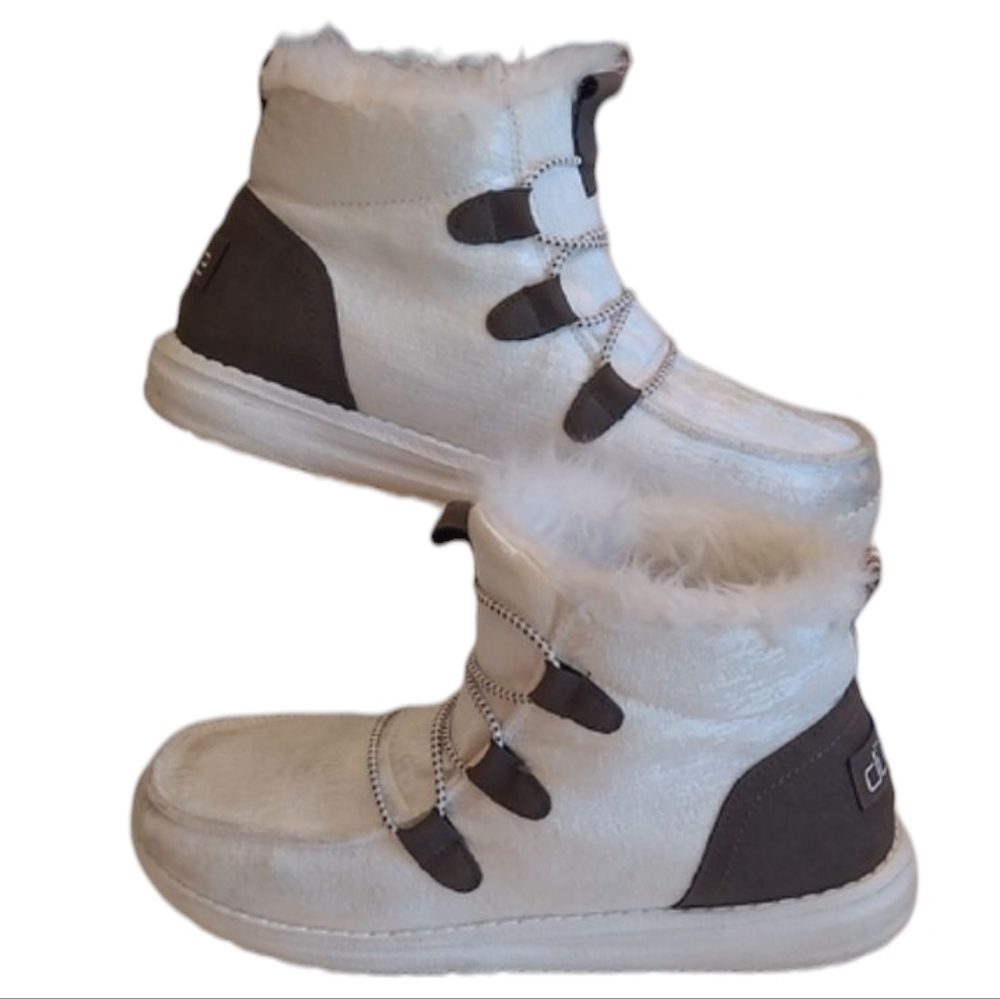 Hey Dude Lea Fur White Winter Boot Slip On Bungie Faux Lace Up High Top Ankle